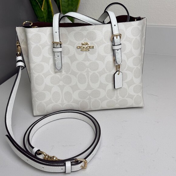 Mollie Tote Bag 25 In Signature Canvas - Picture 1 of 3
